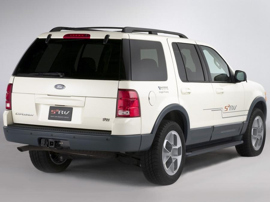  Ford Explorer S2RV Concept 2003 года  (фото 4 из 5)